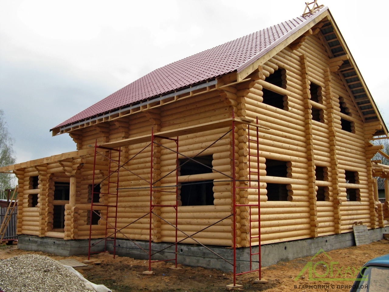 Строительство дома из бревна